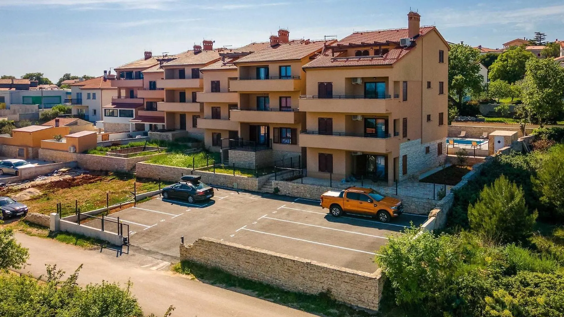 Apartments Cesare With Shared Pool Liznjan Croatia