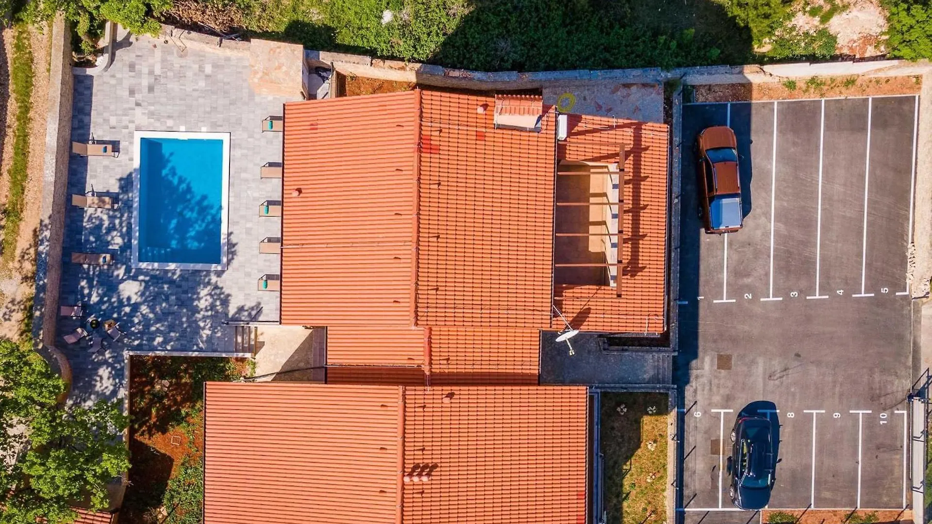 Apartments Cesare With Shared Pool Liznjan